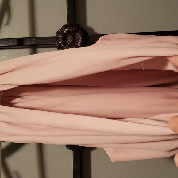 pale pink sleeves dress - Picture 2 of 4